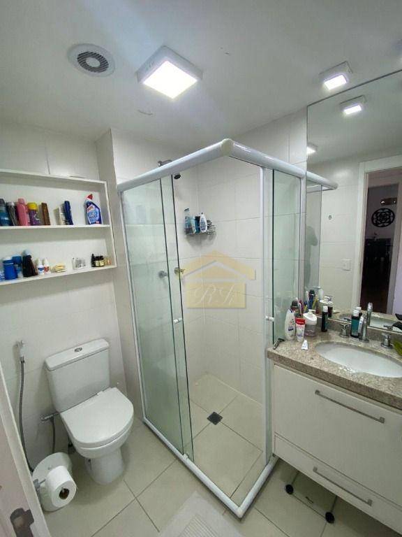 Apartamento à venda com 2 quartos, 70m² - Foto 15