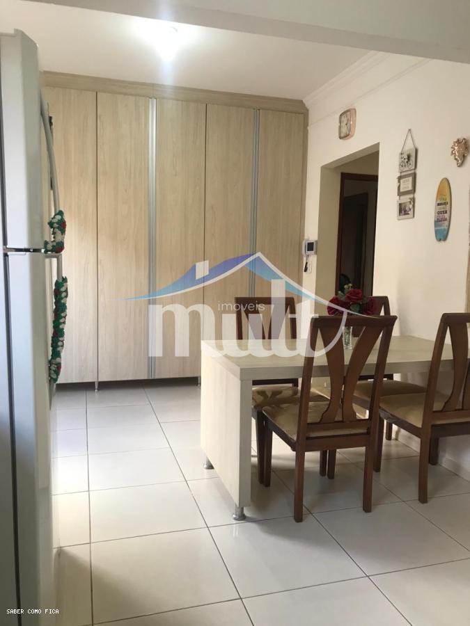 Casa à venda com 3 quartos, 396m² - Foto 15