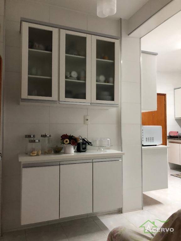 Apartamento à venda com 3 quartos, 118m² - Foto 20