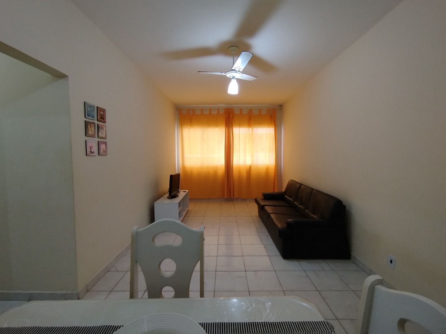 Apartamento à venda com 2 quartos, 70m² - Foto 2