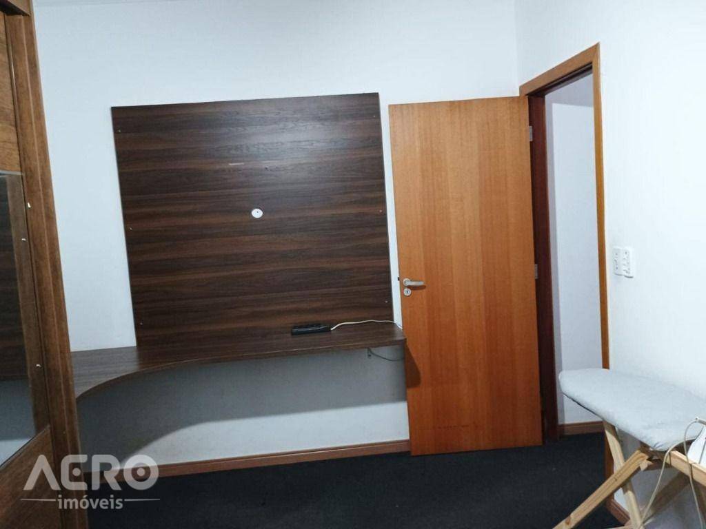 Casa à venda com 3 quartos, 106m² - Foto 4