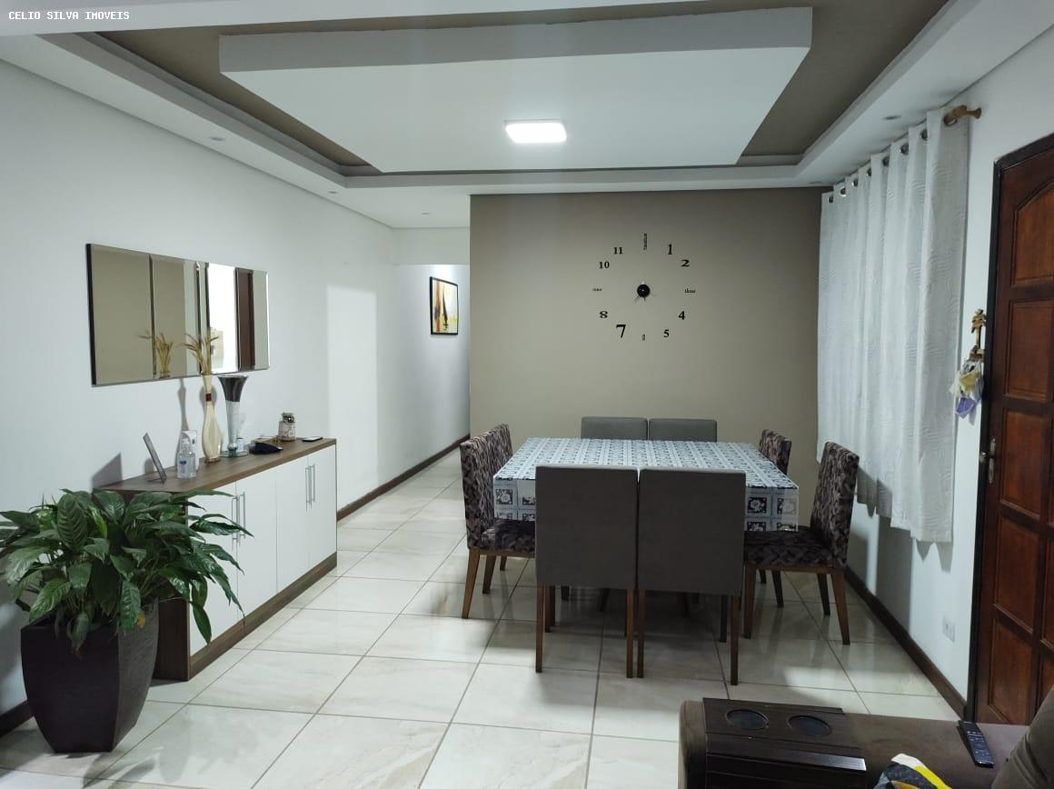 Casa, 3 quartos, 230 m² - Foto 2