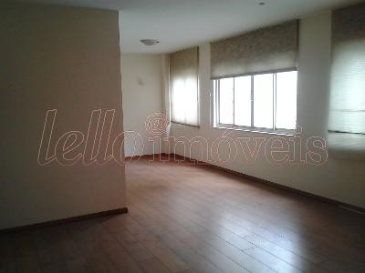 Apartamento para alugar com 4 quartos, 130m² - Foto 2