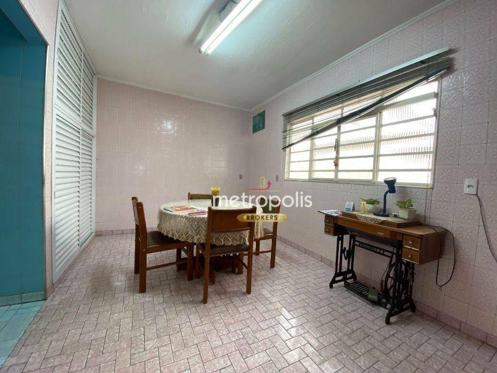 Casa à venda com 3 quartos, 243m² - Foto 21