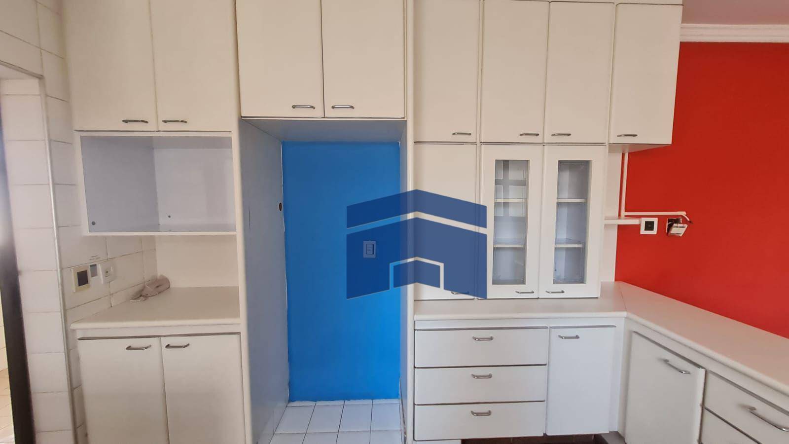 Apartamento à venda com 3 quartos, 170m² - Foto 8