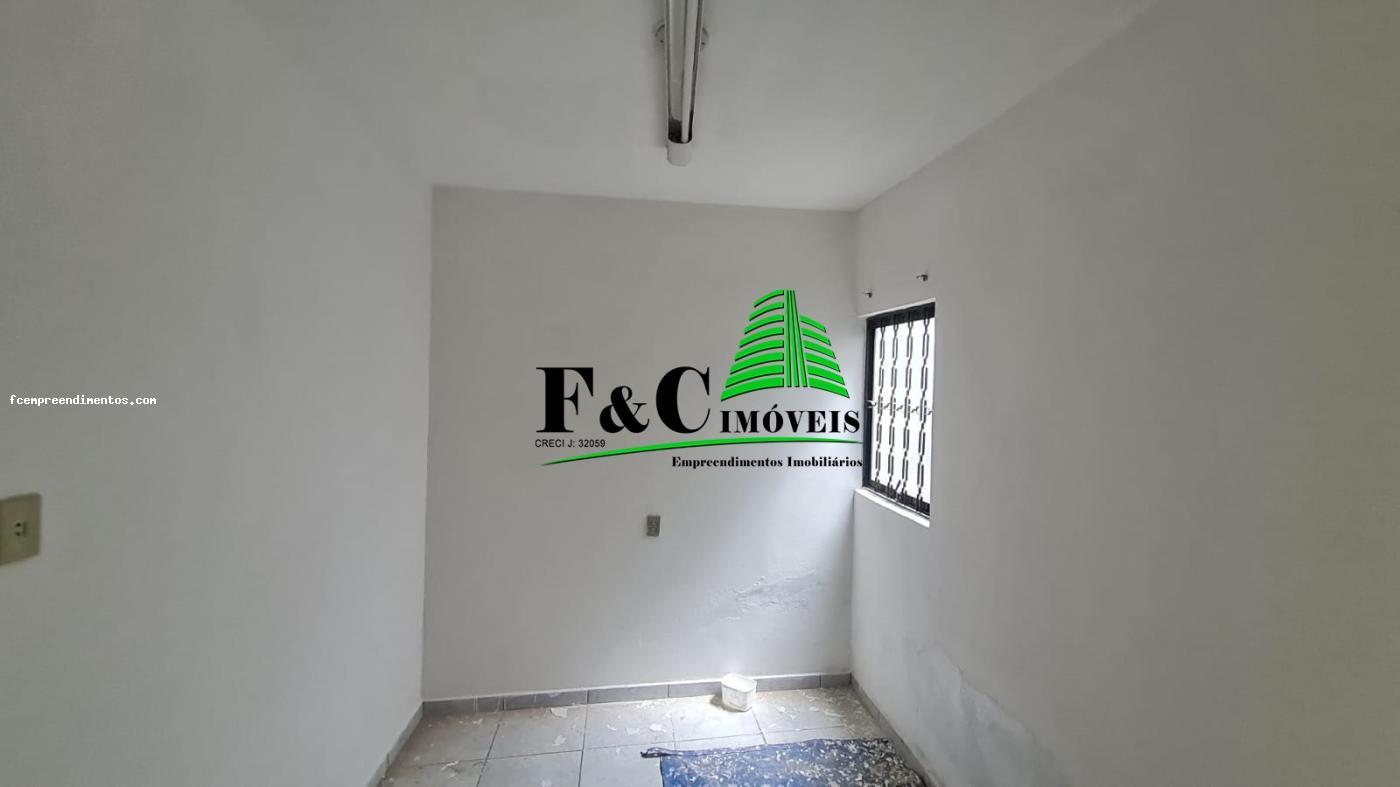 Casa à venda com 1 quarto, 67m² - Foto 10