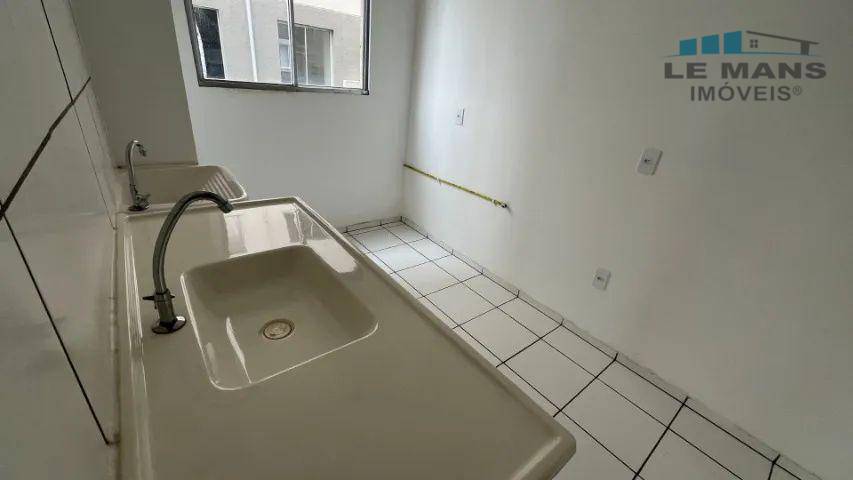 Apartamento à venda com 2 quartos, 43m² - Foto 8