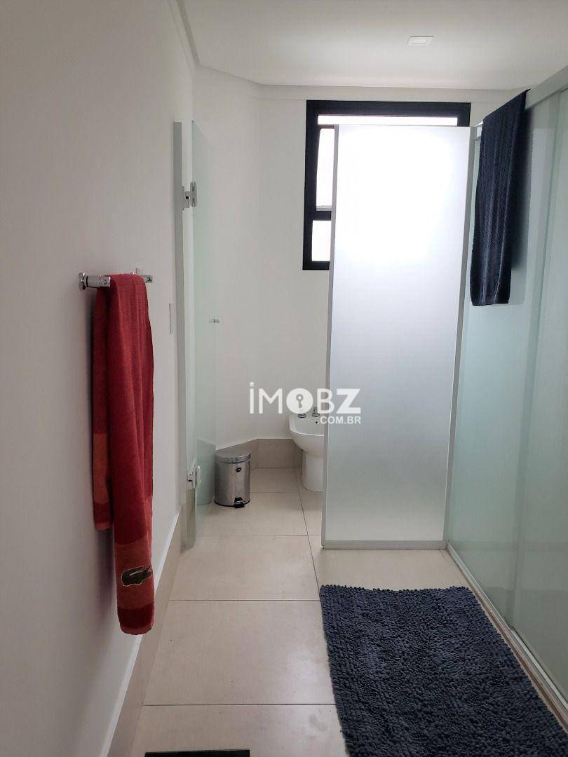 Apartamento à venda com 3 quartos, 232m² - Foto 25