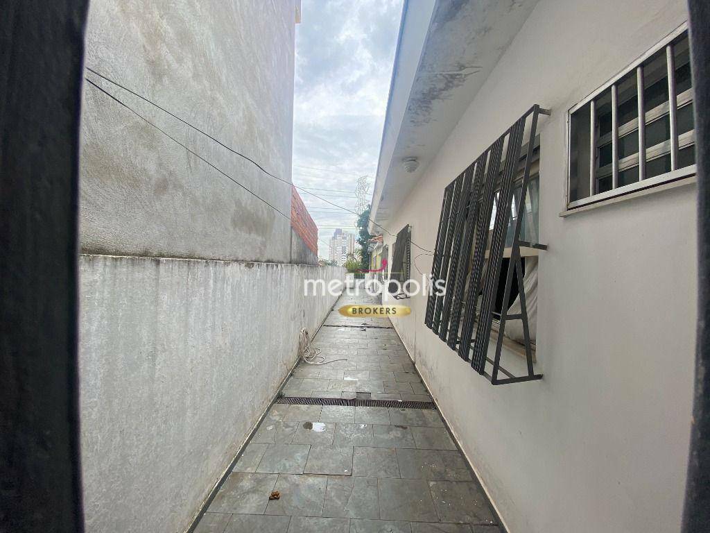 Casa para alugar com 3 quartos, 250m² - Foto 13