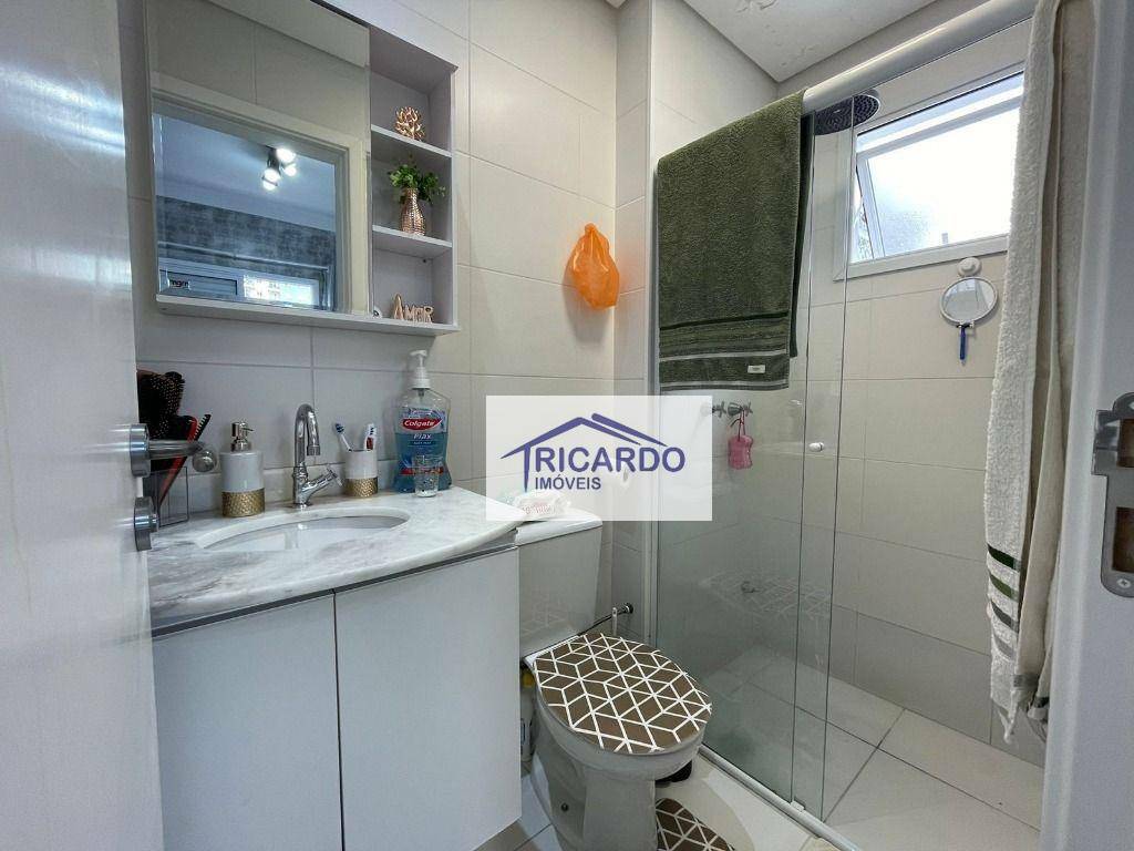 Apartamento à venda com 2 quartos, 68m² - Foto 9