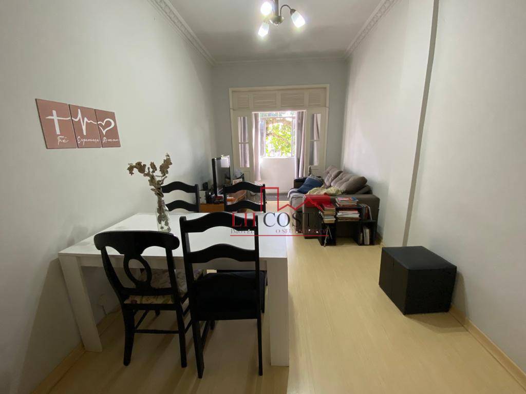 Apartamento à venda com 2 quartos, 90m² - Foto 1