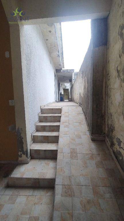 Sobrado à venda com 4 quartos, 205m² - Foto 29