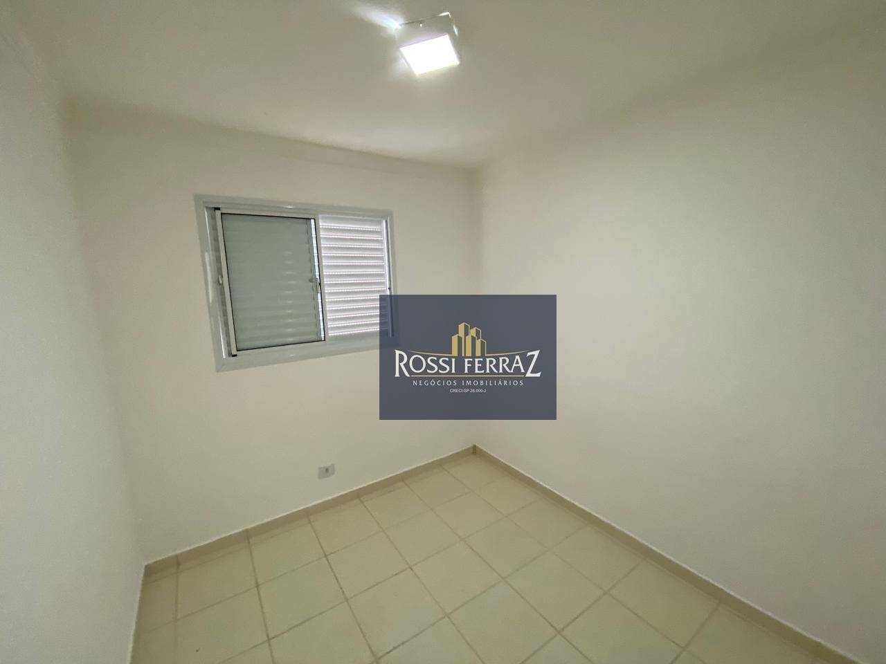 Apartamento para alugar com 2 quartos, 65m² - Foto 14