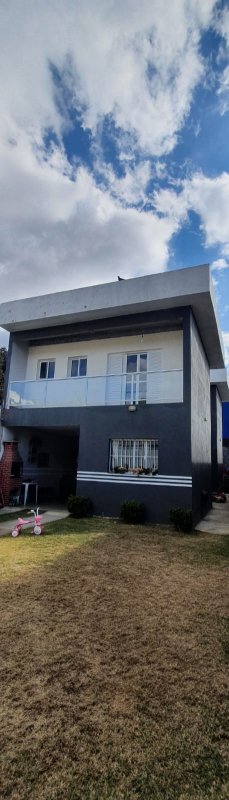 Sobrado à venda com 3 quartos, 195m² - Foto 1