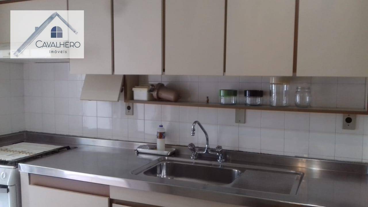 Apartamento à venda com 3 quartos, 136m² - Foto 7