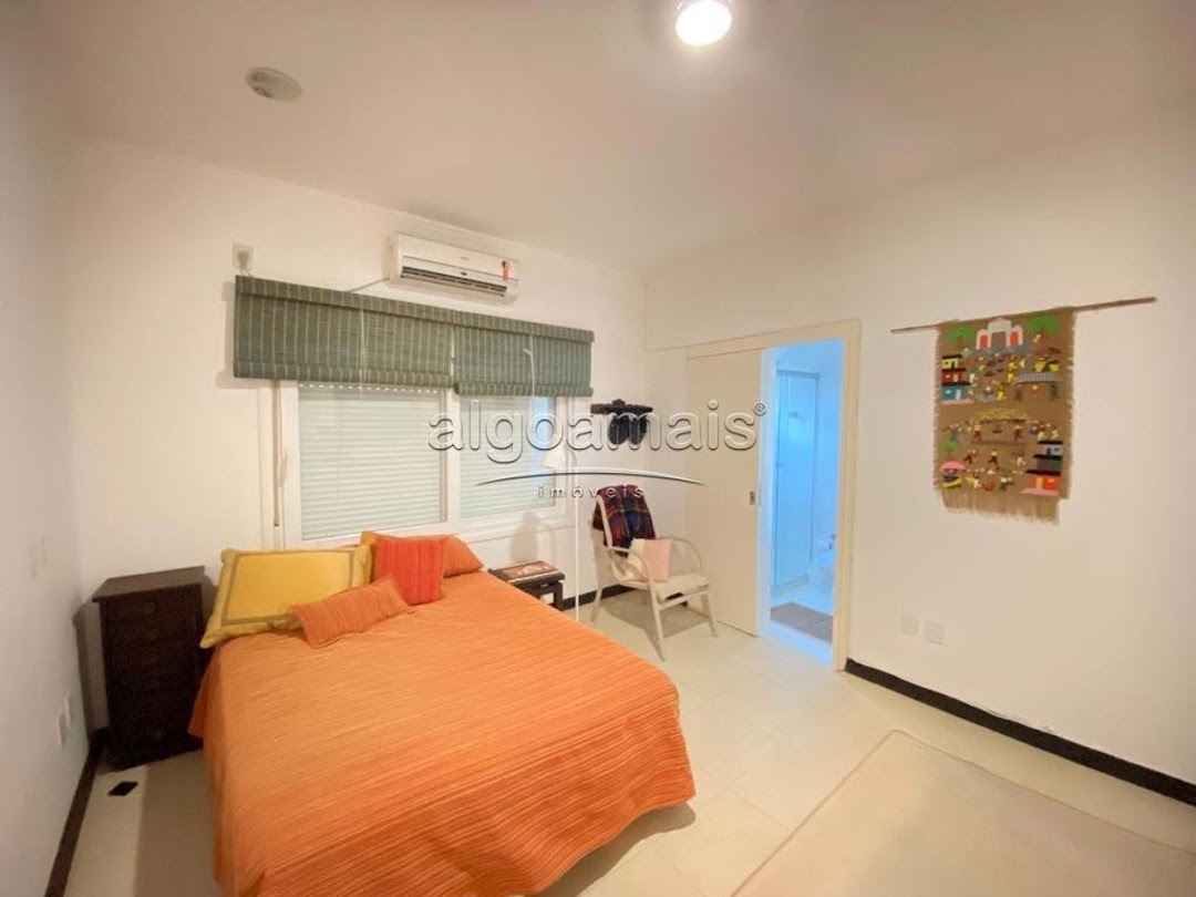 Casa à venda com 3 quartos, 600m² - Foto 12