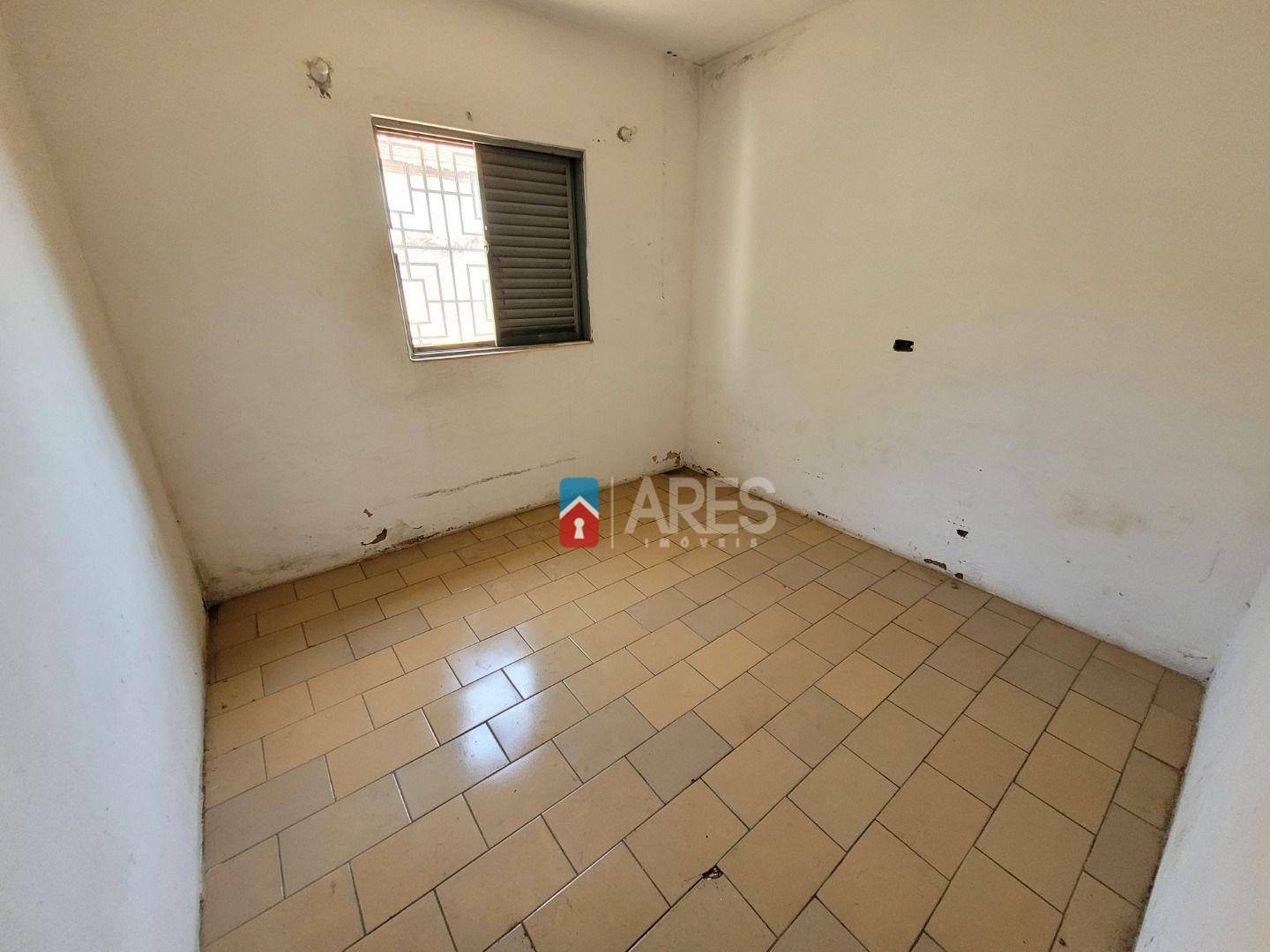 Casa à venda com 2 quartos, 100m² - Foto 5