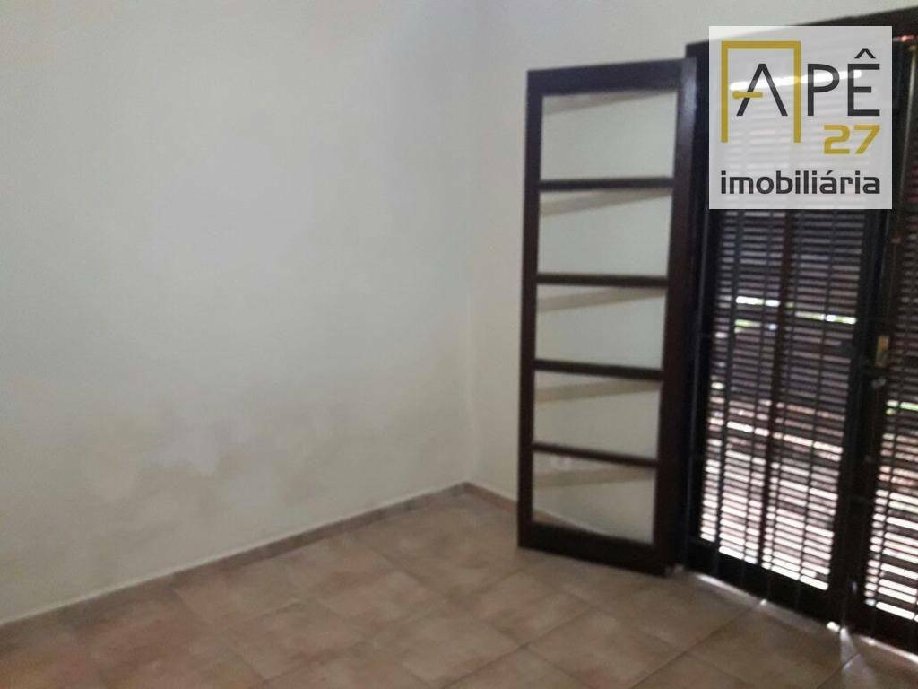 Casa à venda com 2 quartos, 170m² - Foto 7