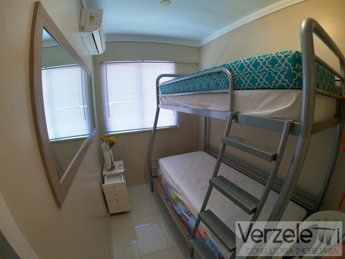 Apartamento para alugar com 3 quartos, 143m² - Foto 12