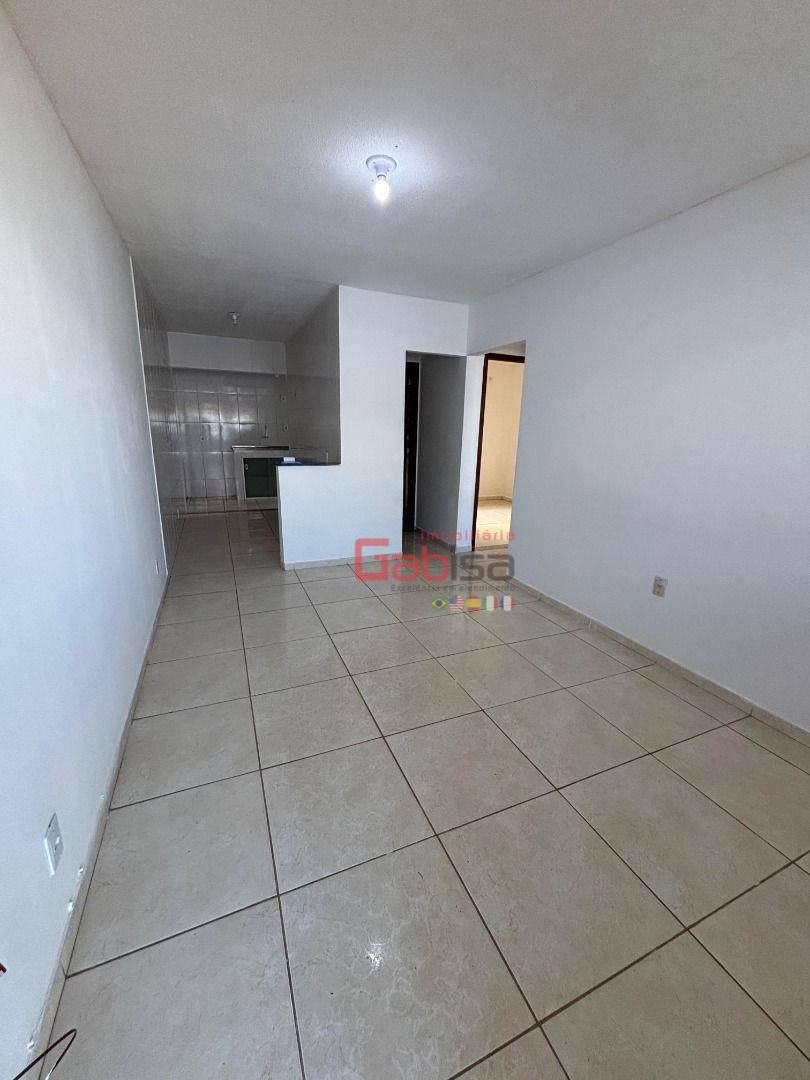 Casa à venda com 2 quartos, 60m² - Foto 4