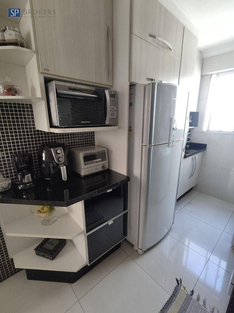 Apartamento à venda com 3 quartos, 64m² - Foto 7