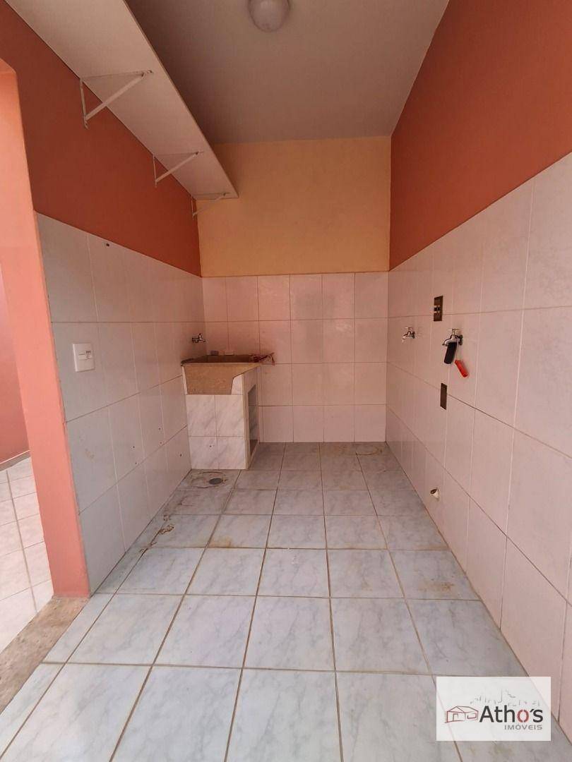Casa para alugar com 4 quartos, 170m² - Foto 18