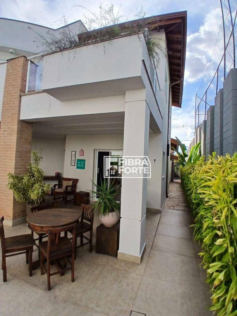 Casa de Condomínio para alugar com 3 quartos, 240m² - Foto 15