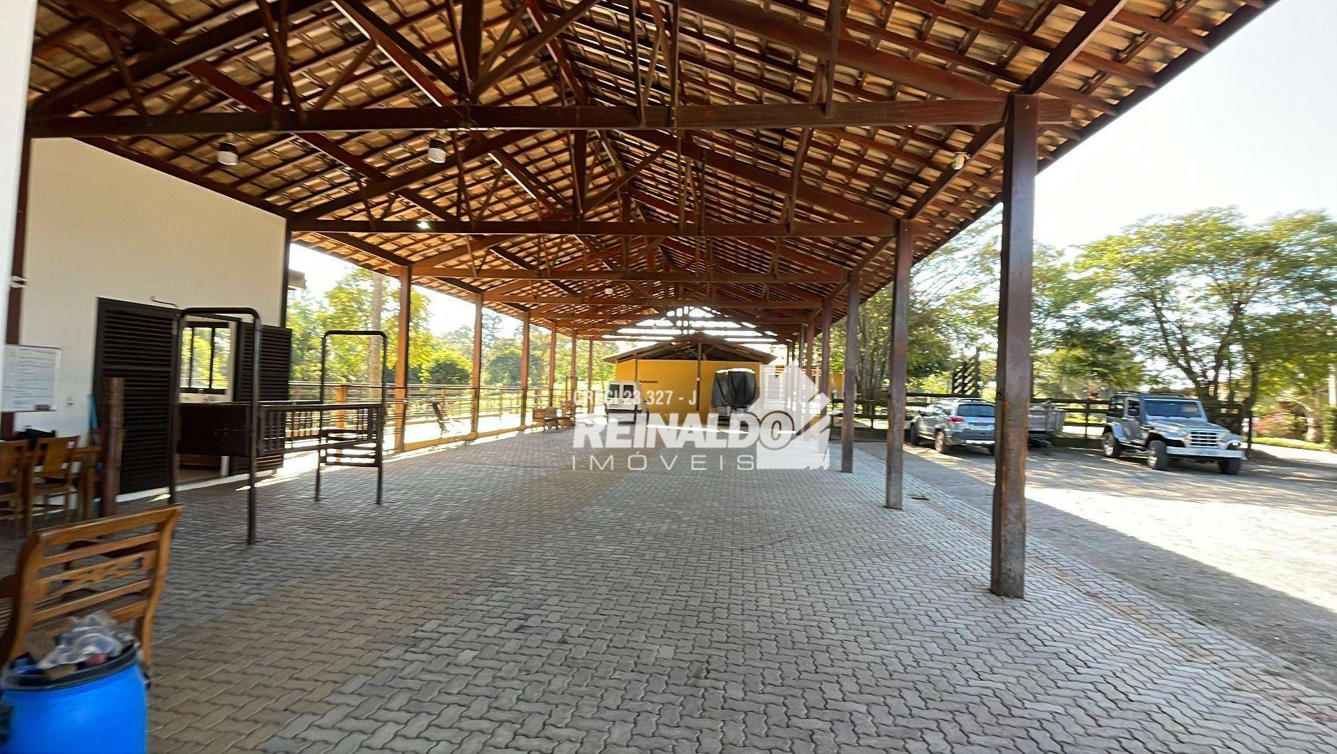 Haras e Área Rural Padrão à venda com 4 quartos, 1050m² - Foto 19