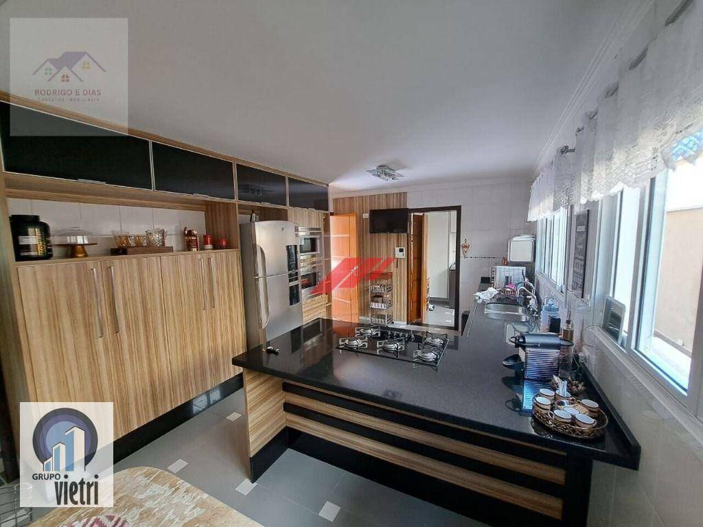 Sobrado à venda com 3 quartos, 600m² - Foto 21