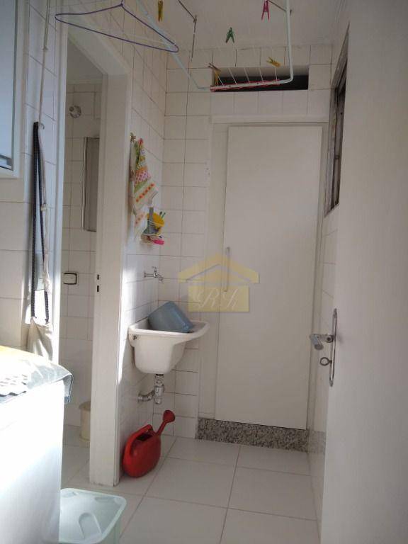 Apartamento à venda com 2 quartos, 65m² - Foto 12