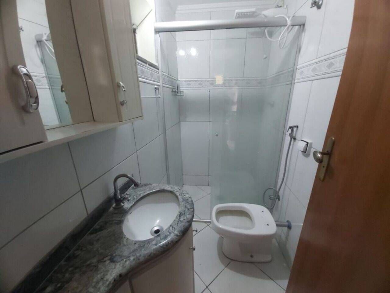 Casa à venda com 5 quartos, 240m² - Foto 15