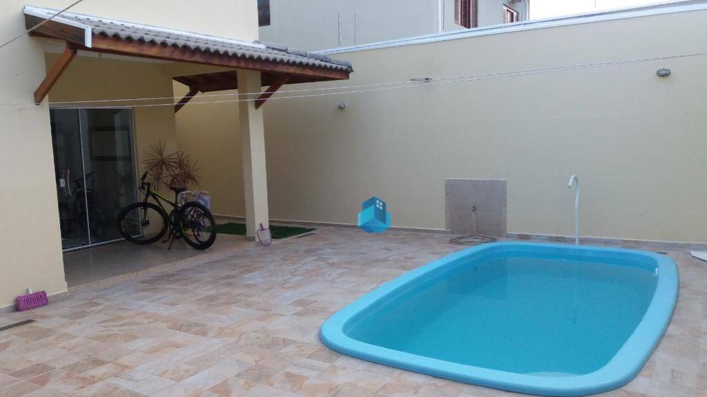 Casa à venda com 4 quartos, 250m² - Foto 6