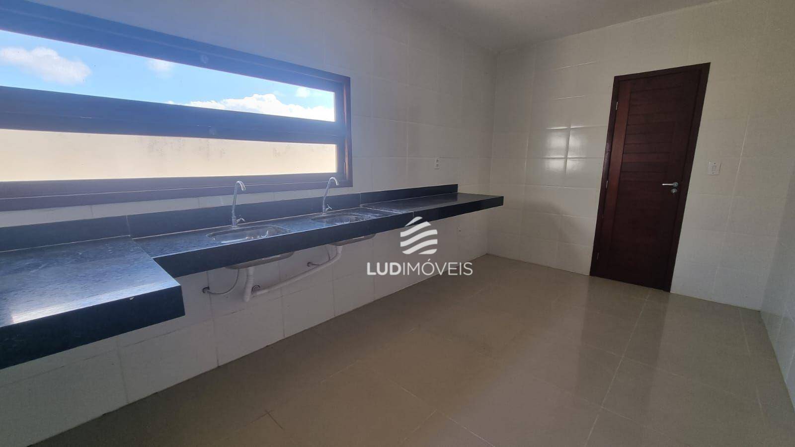 Sobrado à venda com 4 quartos, 350m² - Foto 16