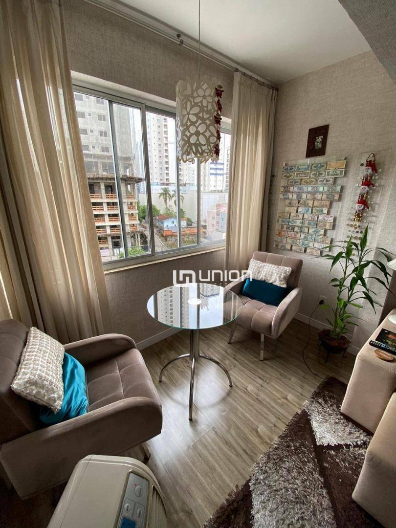 Apartamento à venda com 1 quarto, 45m² - Foto 4