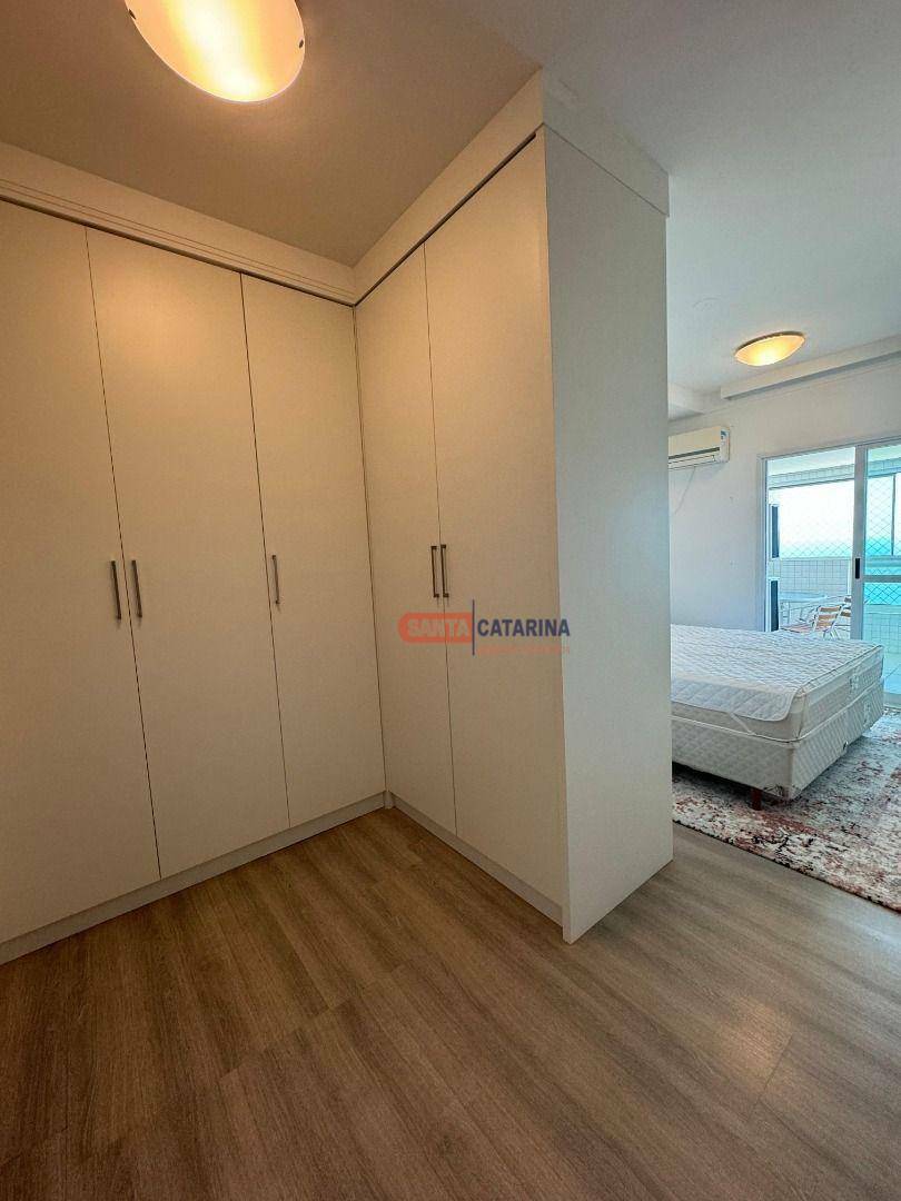 Apartamento à venda com 3 quartos, 167m² - Foto 6