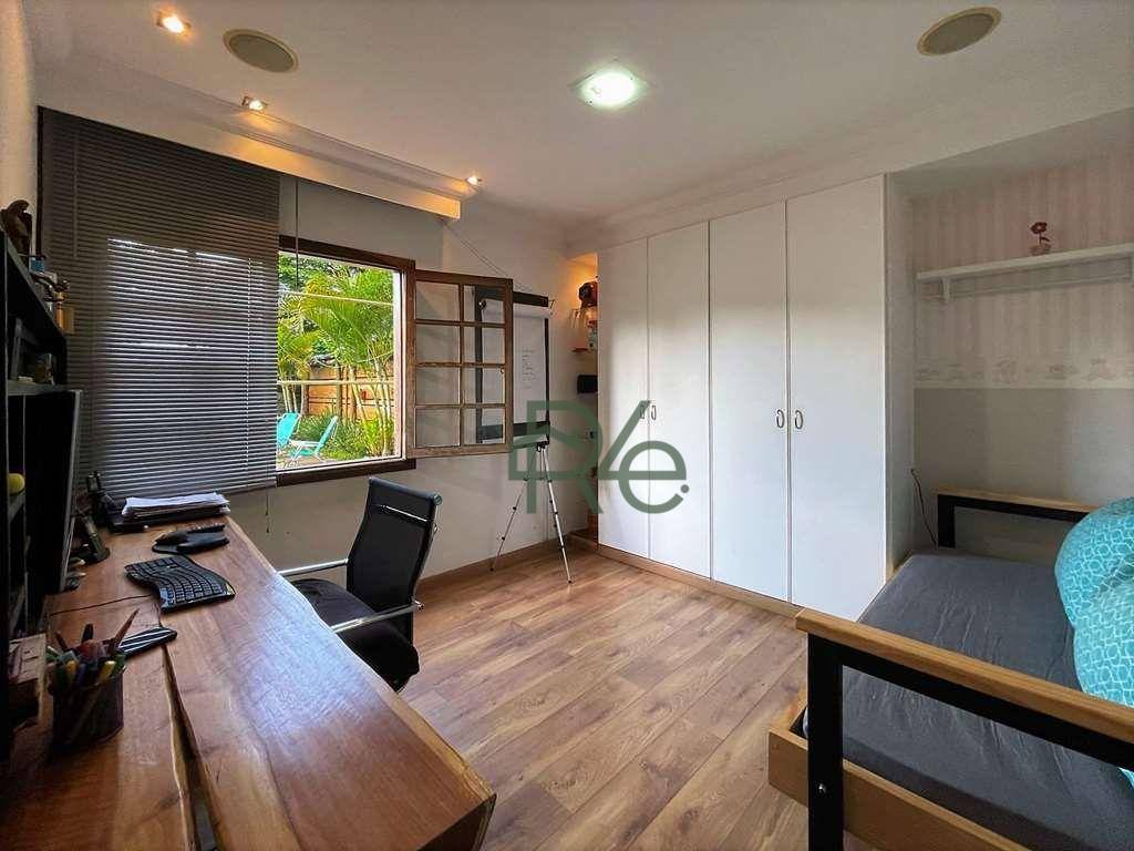 Casa de Condomínio à venda com 4 quartos, 220m² - Foto 33