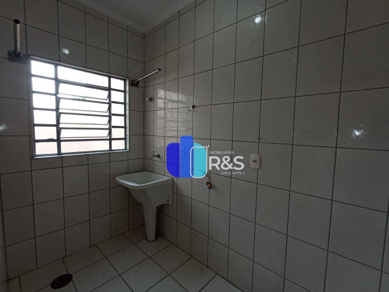 Apartamento para alugar com 2 quartos, 60m² - Foto 6