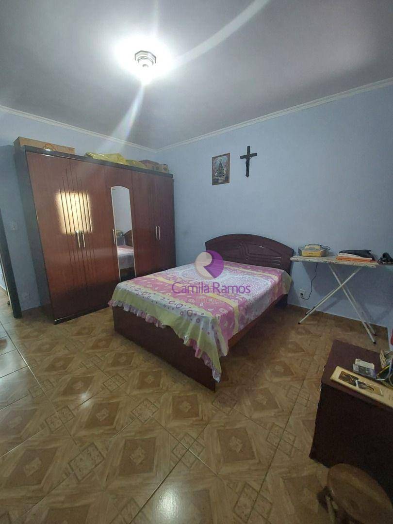 Casa à venda com 4 quartos, 210m² - Foto 13