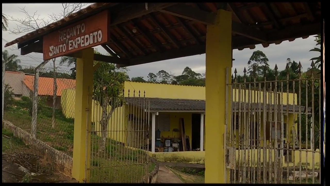 Chácara à venda com 1 quarto, 1200m² - Foto 2