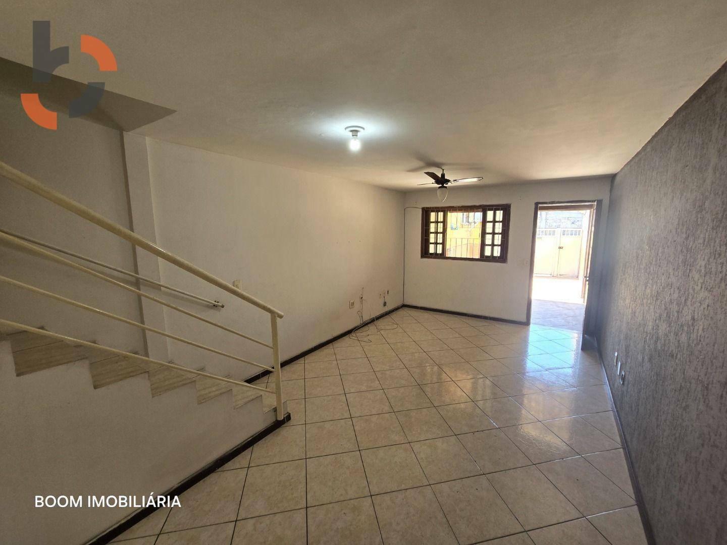 Casa à venda com 2 quartos, 69m² - Foto 6