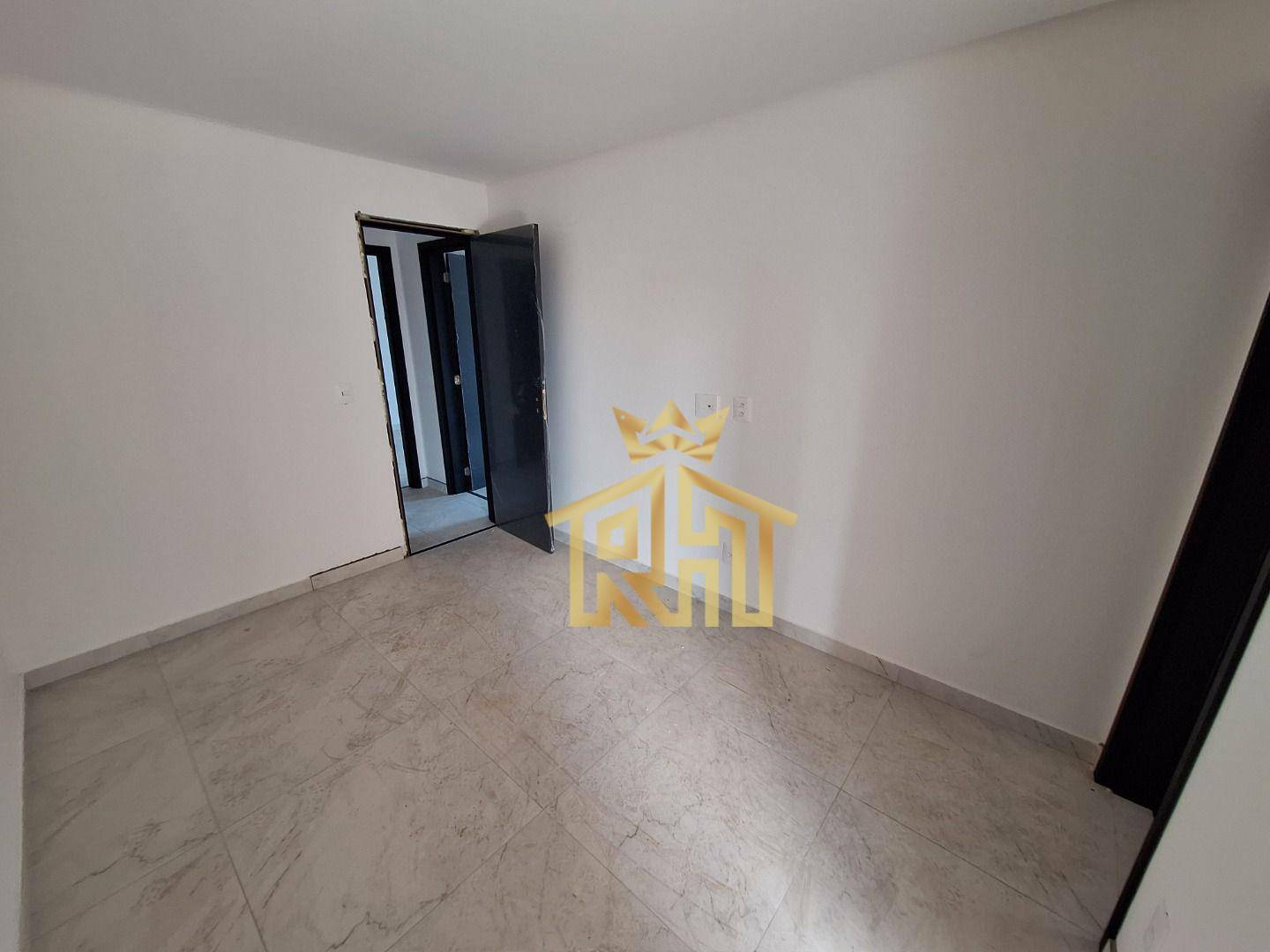 Apartamento à venda com 3 quartos, 135m² - Foto 17