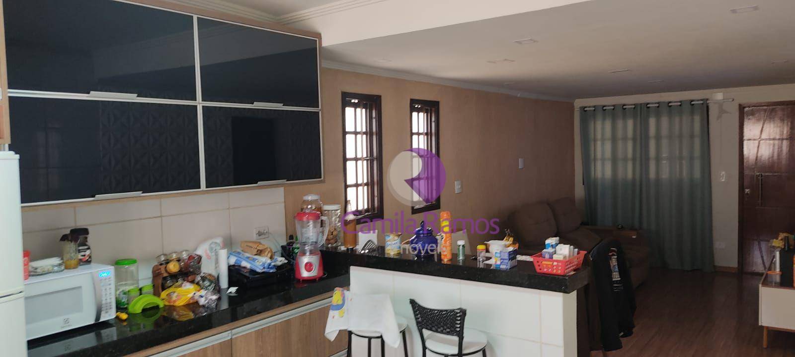 Casa à venda com 2 quartos, 300m² - Foto 2