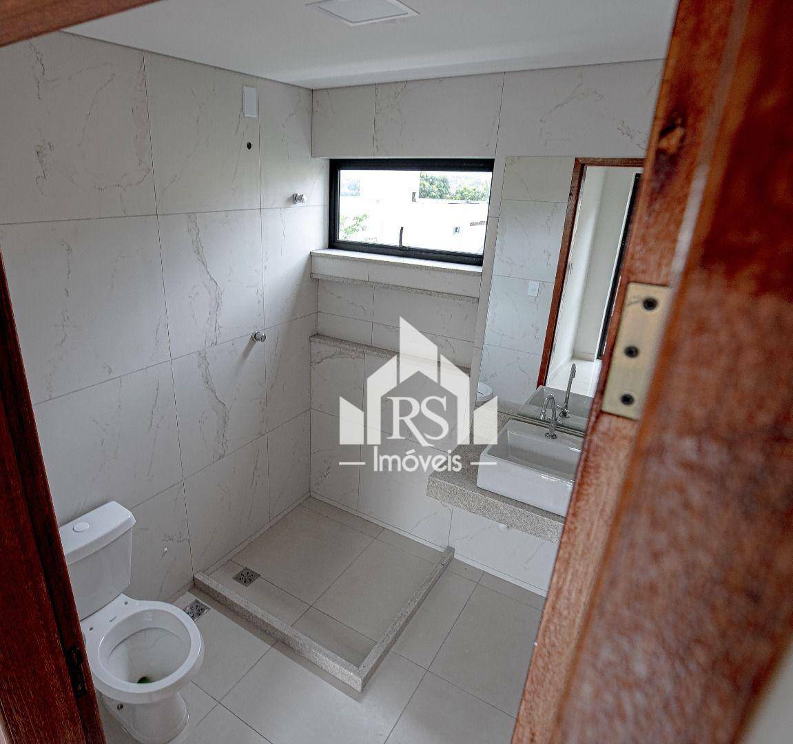 Casa de Condomínio à venda com 3 quartos, 190m² - Foto 4