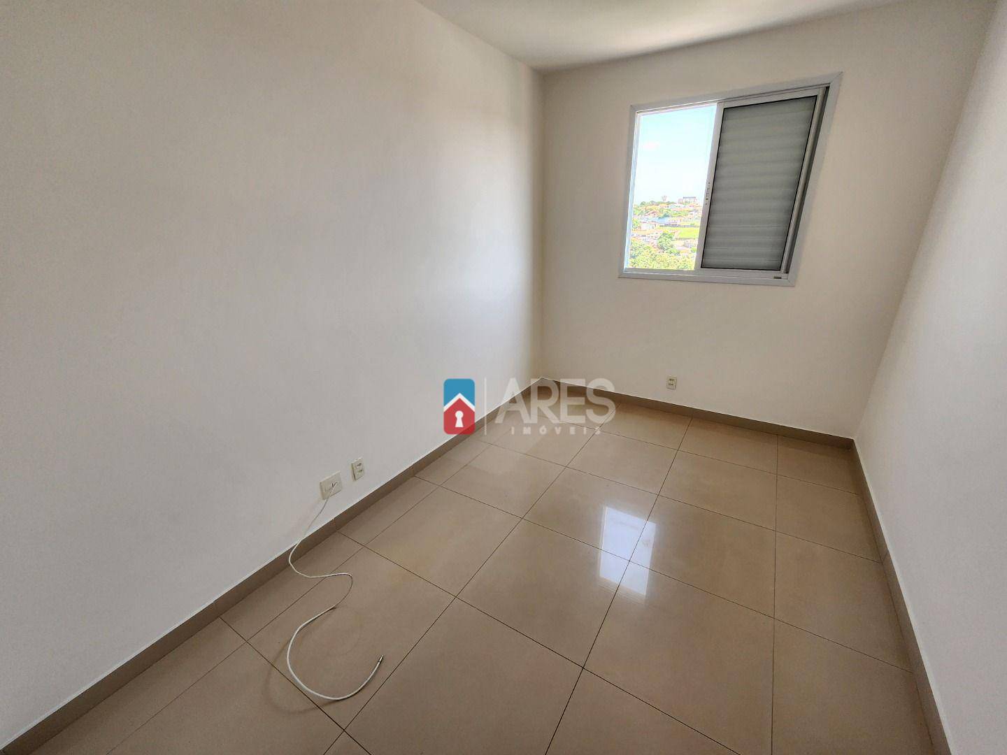 Apartamento à venda com 2 quartos, 60m² - Foto 5