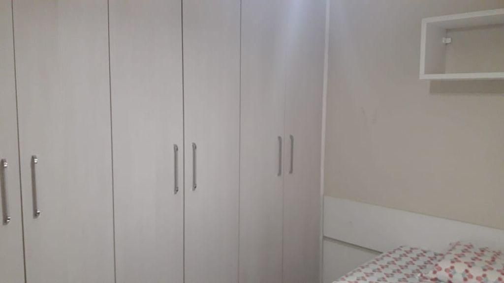 Sobrado à venda com 3 quartos, 180m² - Foto 1