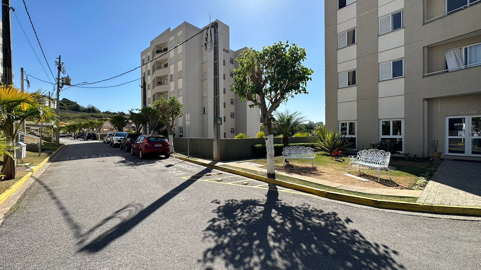 Apartamento à venda com 3 quartos, 78m² - Foto 3