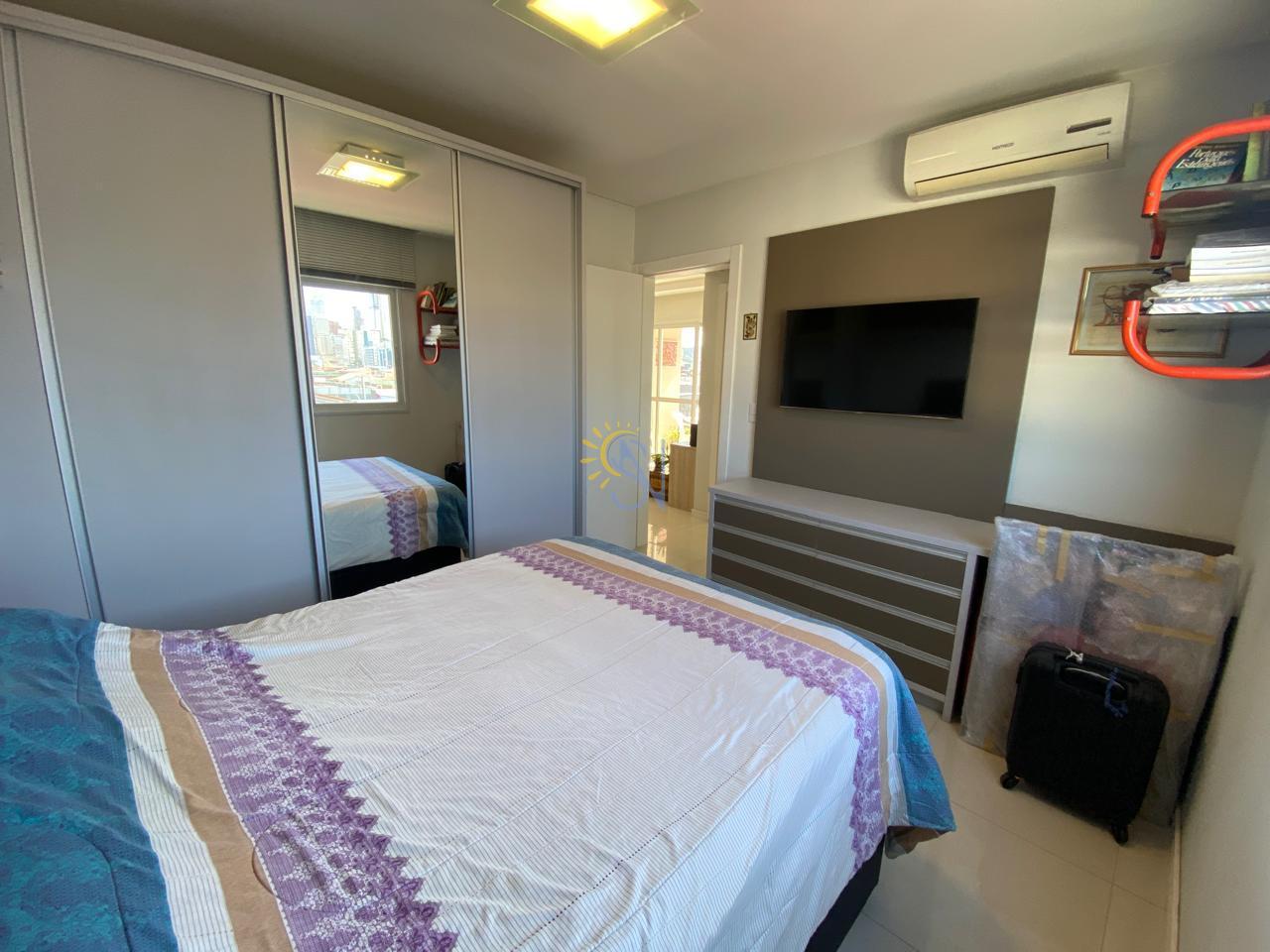 Apartamento à venda com 2 quartos, 75m² - Foto 21