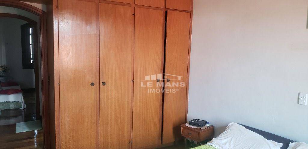 Casa à venda com 3 quartos, 186m² - Foto 14