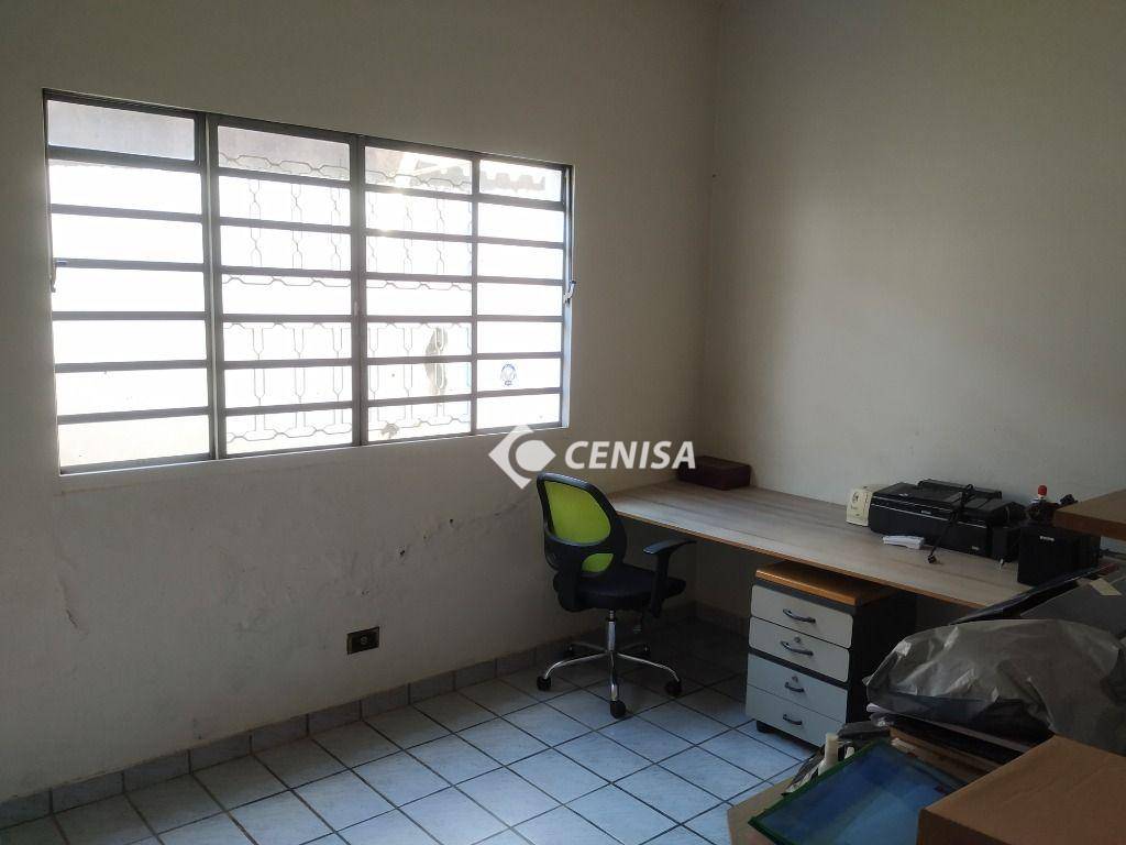 Casa à venda com 3 quartos, 258m² - Foto 6