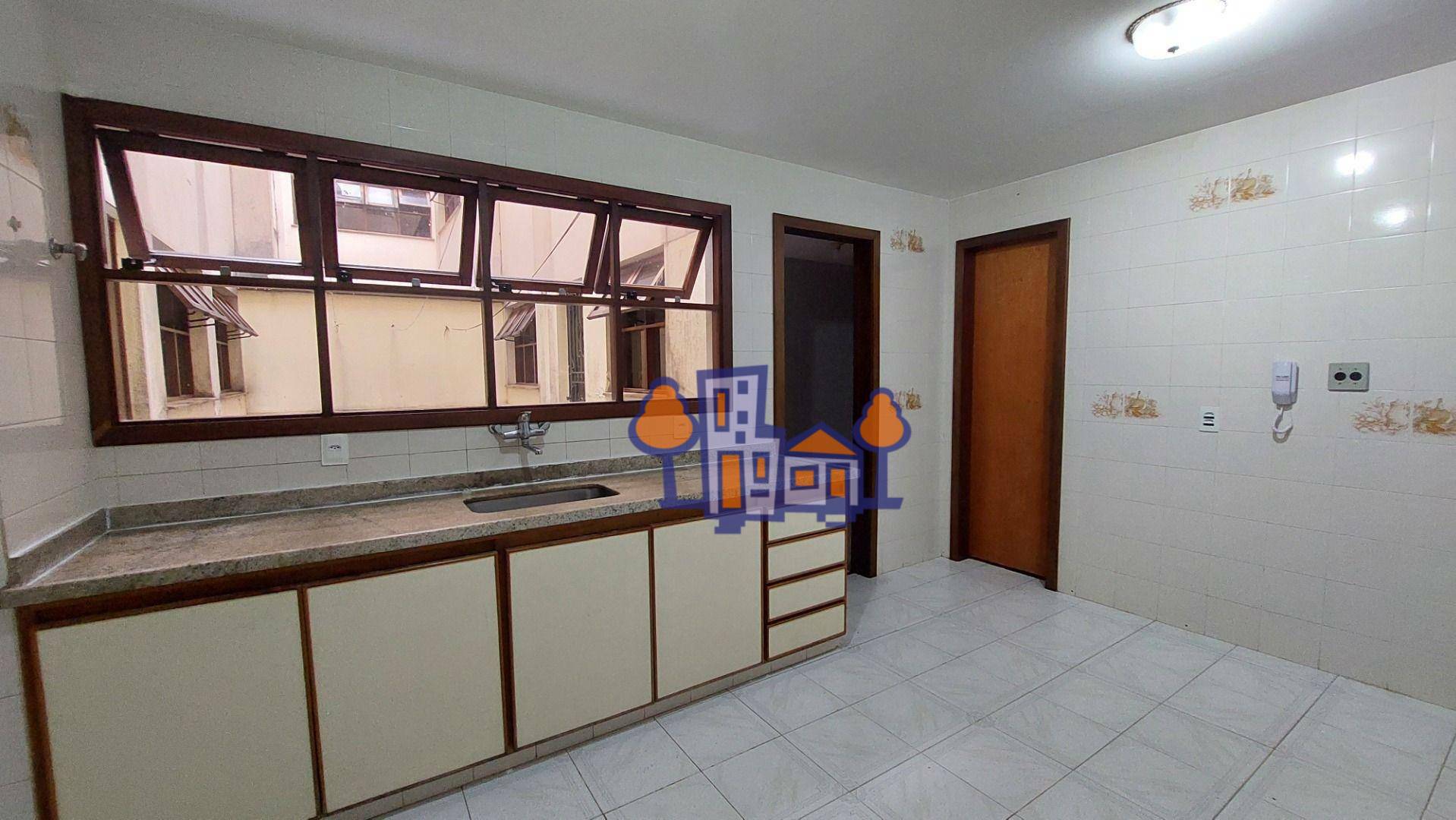 Apartamento para alugar com 3 quartos, 170m² - Foto 4